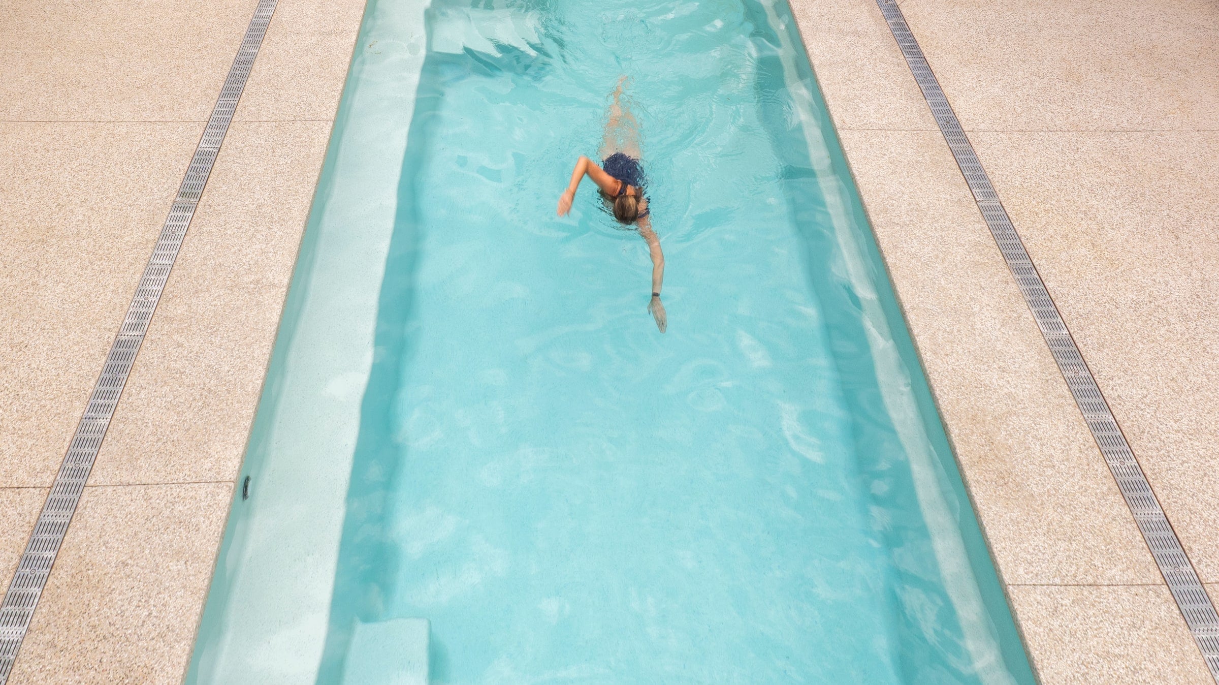 Family swimming zone and in-pool platform in Narre Warren North